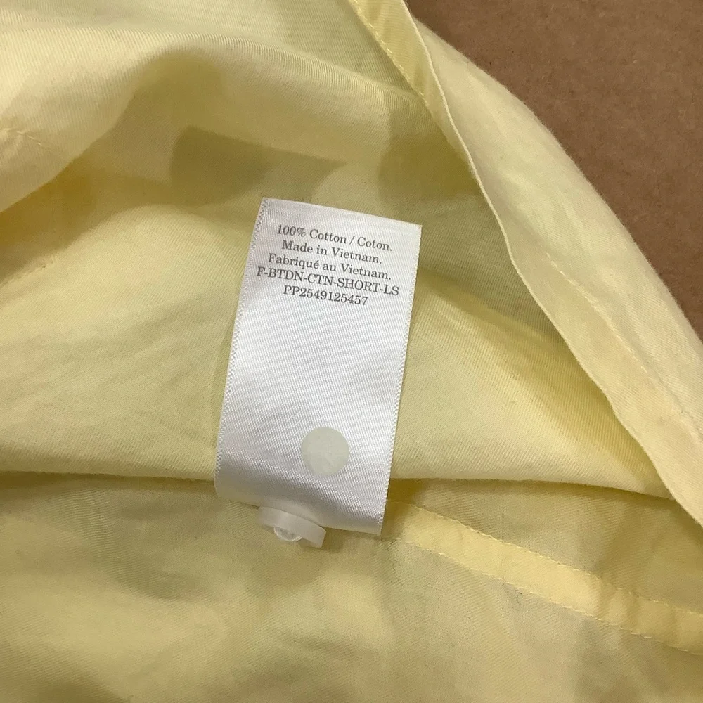 Everlane Light Yellow Collared Shirt Cropped - Picture 5 of 5